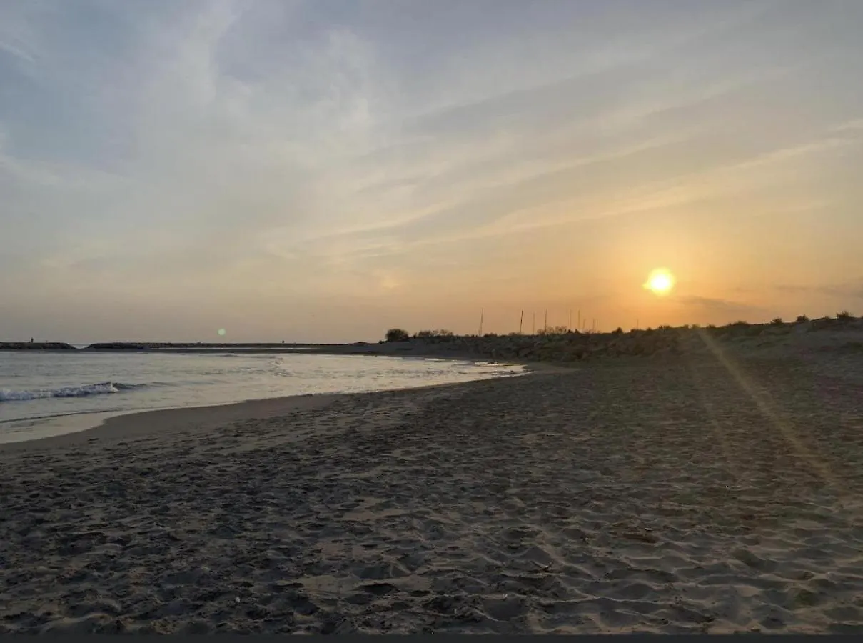 La Villa Vaihere En Camargue, L'Hibiscus Et Le Magnolia Saintes-Maries-de-la-Mer Appartamento